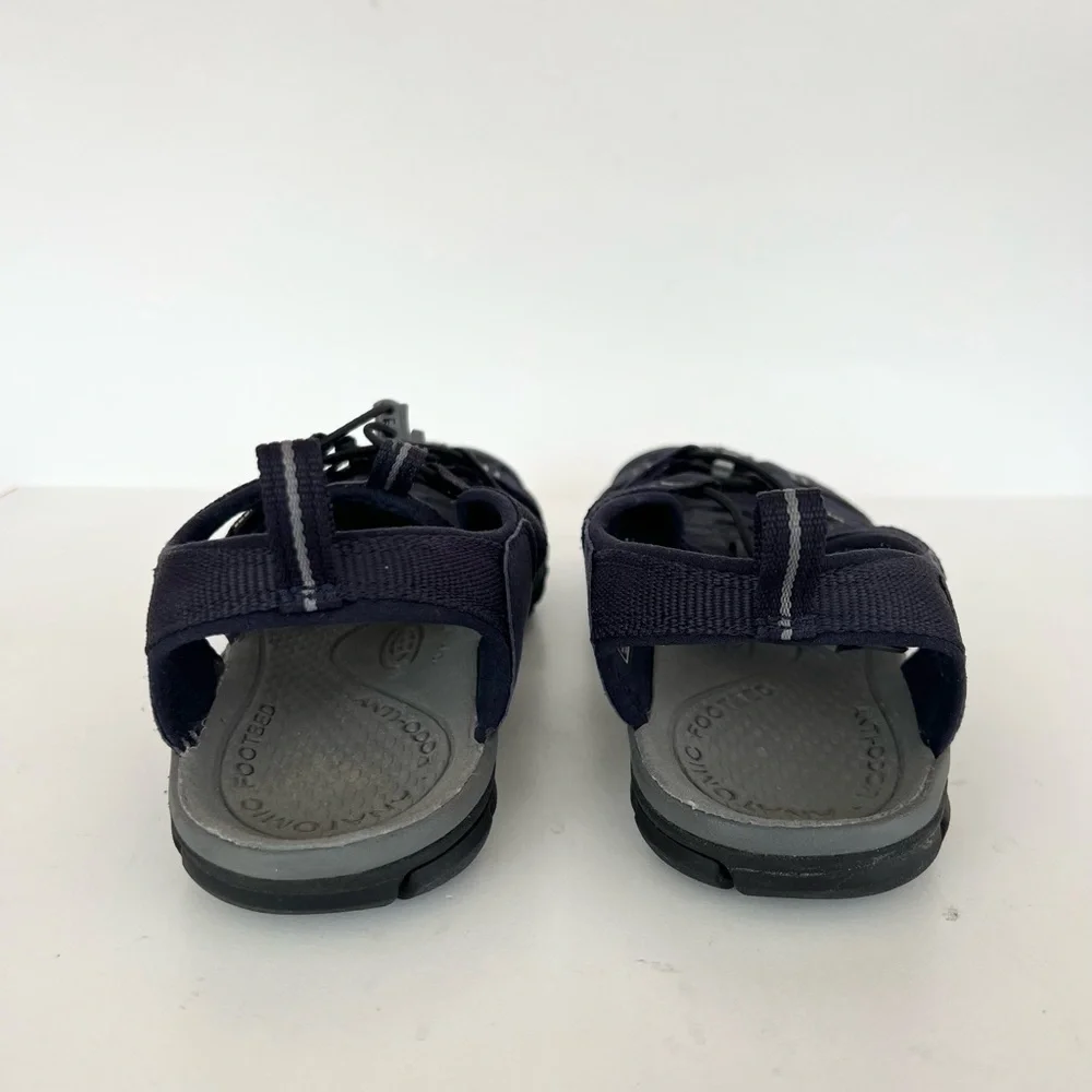 KEEN Men's Clearwater CNX Sandal in Navy Blue and Light Gray, size 10 / 43
